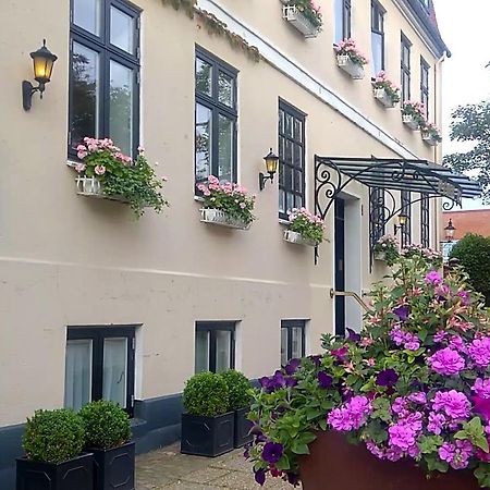 Park Hotel & Vinbar Frederikshavn Exterior photo